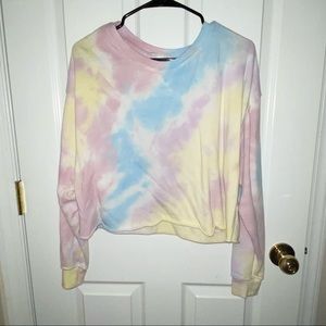Tie-Dye Crop Long Sleeve Top
